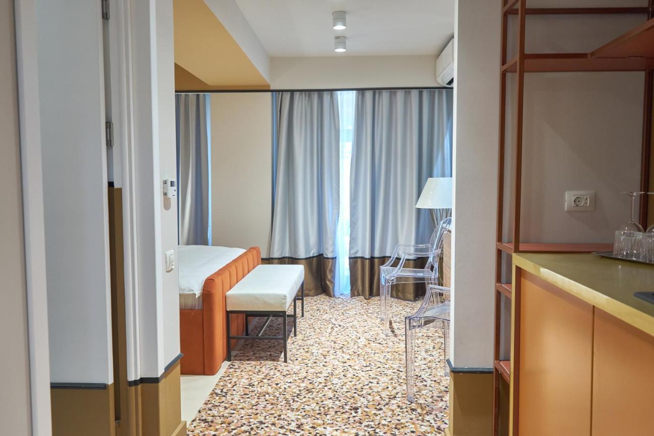 Epoca Accomodation Craiova Exterior foto